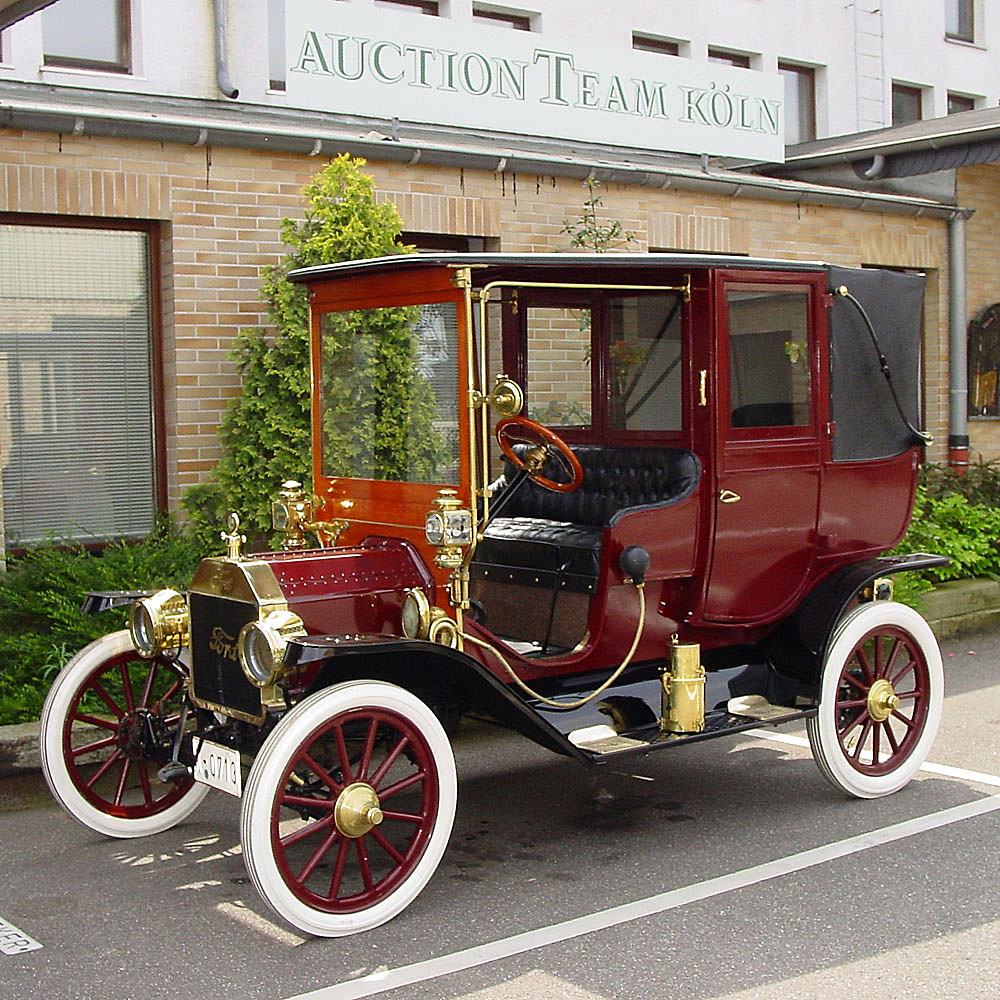 1912 Ford Model T “Town Car”