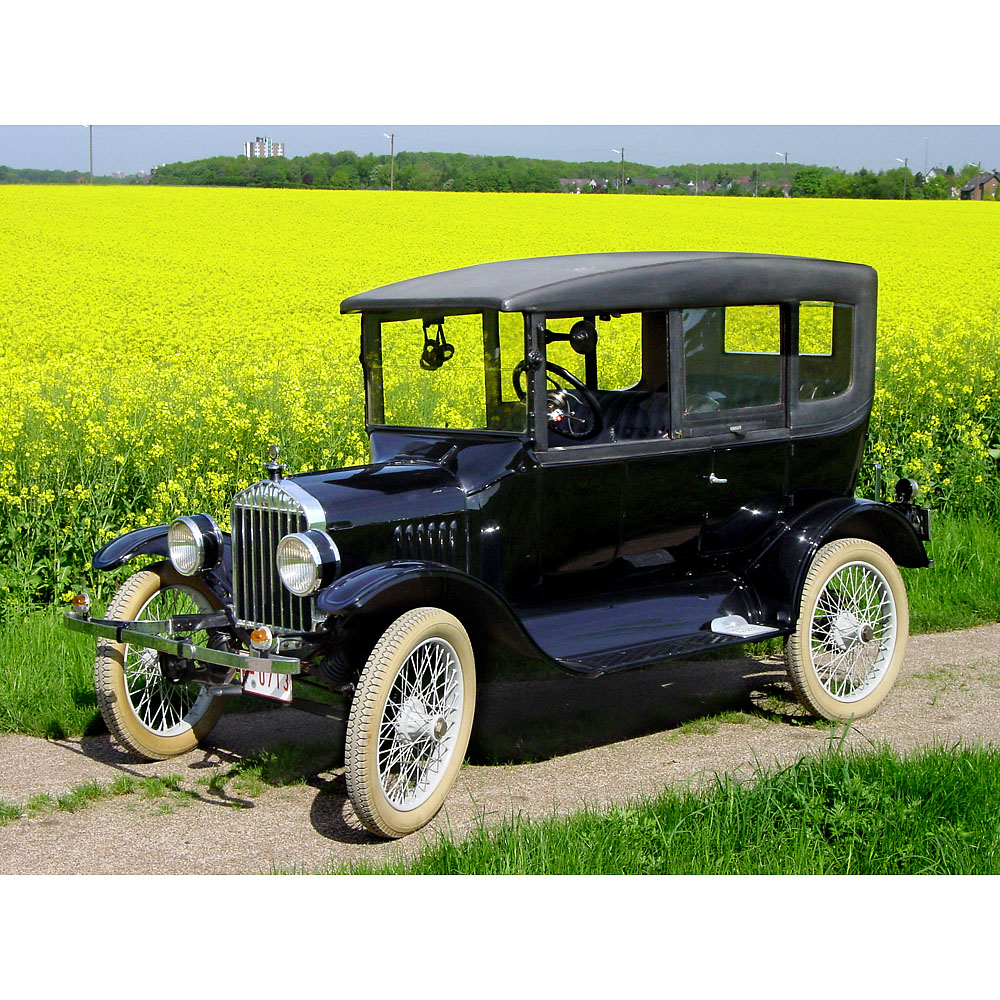 1922 Ford Model T "Sedan"